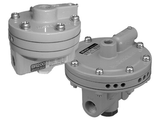 Masoneilan SVI3-21111212 Valve PositionerFisher 67CFR Filter Regulator BR400 Volume Booster สำหรับนิวเมติกวาล์วควบคุม