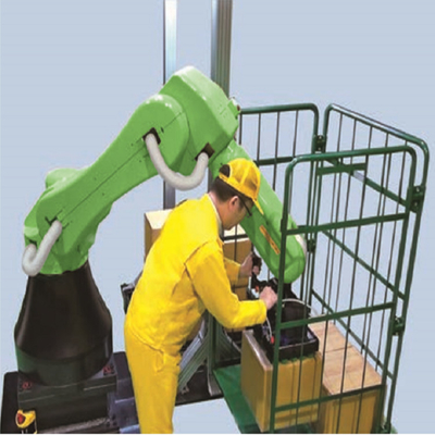 แขนหุ่นยนต์จีน Fanuc CR-4iA 6 แกนพร้อมมือจับ Onrobot 2 นิ้วและแพลตฟอร์มการจัดการวัสดุ