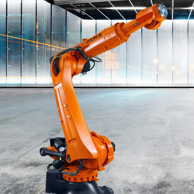 KUKA KR 210 R2700 หุ่นยนต์อุตสาหกรรม Pick And Place พร้อม CNGBS การนําเส้นสําหรับการประกอบเครื่องยนต์