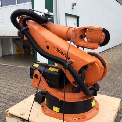 Kuka 6 Axis Handling Robotic Arm KR 240 R3330 พร้อม CNGBS Robot Guide Rail สําหรับการจัดการหุ่นยนต์