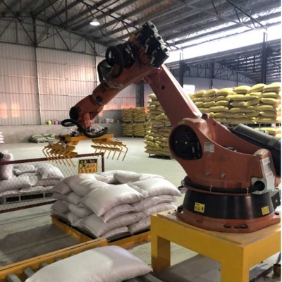 Kuka Palletizing Robotic Arm 4 Axis KR 470 PA ด้วยเครื่องล้าง CNGBS อัตโนมัติเป็นหุ่นยนต์อุตสาหกรรม