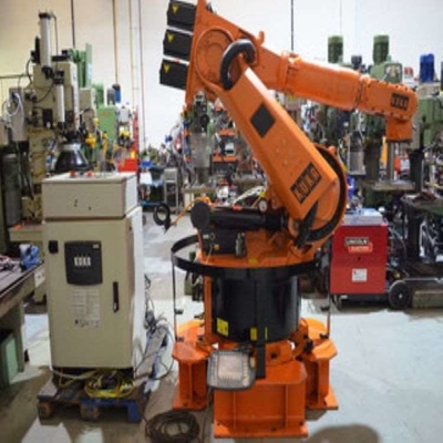 Kuka Palletizing Robotic Arm 4 Axis KR 470 PA ด้วยเครื่องล้าง CNGBS อัตโนมัติเป็นหุ่นยนต์อุตสาหกรรม
