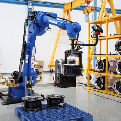 อุตสาหกรรม Yaskawa หุ่นยนต์แขน GP180 กับ CNGBS จับเป็นเครื่องทําพัลเล็ต
