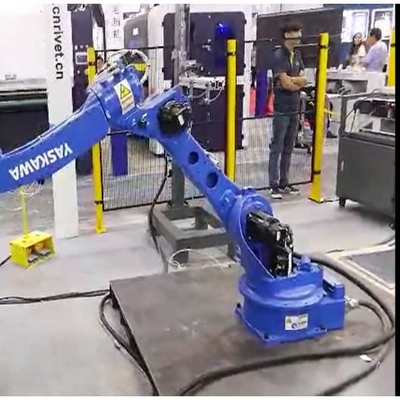 6 Axis Universal Robotic Arm Yaskawa GP110 พร้อม CNGBS โรบอต จับสําหรับ โรบอตรับมือพัลเล็ต