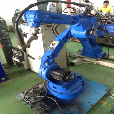 Yaskawa GP225 การจัดการหุ่นยนต์แขน 6 แกน กับ CNGBS หุ่นยนต์ Guide Rail สําหรับหุ่นยนต์รับผลิตภัณฑ์