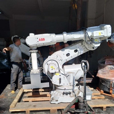 6 Axis Robotic Arm ABB IRB2600-20/1.65 พร้อม CNGBS Robot Positioner เป็น ABB Robot สําหรับการปั่น