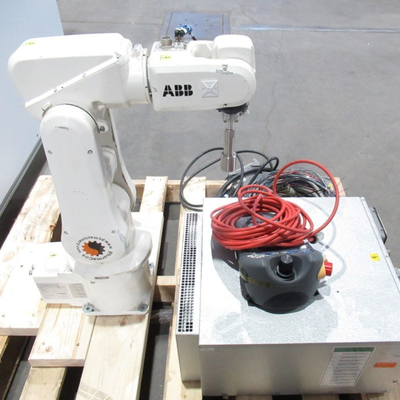ABB 6 Axis Robot Arm IRB 120 พร้อม CNGBS Gripper เป็นเครื่องประกอบสําหรับการจัดการ OEM