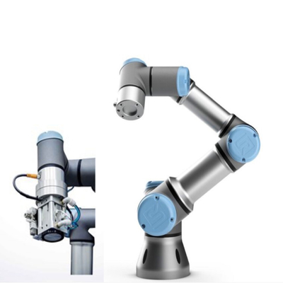 UR3 Universal Robot Cobot With Gripper As Assembly Machine สําหรับการประกอบเครื่องจักร