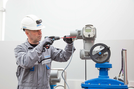 Auma อิเล็กทริก Acatuator กับชีส อิเล็กทริก Ball Vavle Globe Valve สําหรับการควบคุมวาล์ว