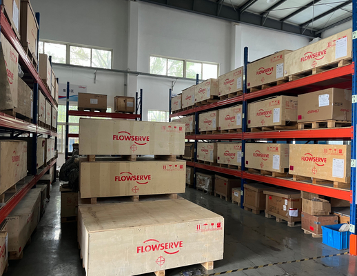 วาล์วควบคุม Pneumatic Linear กับ Flowserve LOGIX 520MD DIGITAL HART VALVE POSITIONER และ ASCO Solenoid Valve ในคลัง