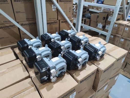 กล่องนําทางด้านบนแบบมุมตรง ด้วยเครื่องวางวาล์ว Masoneilan SVI2 และเครื่องควบคุม 78-40 เหมาะสําหรับพลังงานไฟฟ้า