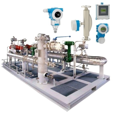 Bule และ White Endress Hauser Flowmeter ด้วยความแม่นยําและความแข็งแรงสูงสุด ประกอบด้วยตัวส่งและเซ็นเซอร์สําหรับอุตสาหกรรม