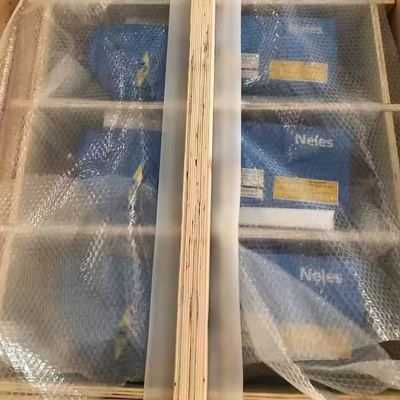 สต็อค Neles K Series Limit Switch Double Acting B1 Valmet Piston Type Quarter Turn เครื่องดําเนินอากาศที่มีวาล์วลูกบอล