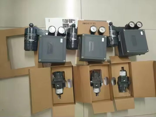 การควบคุมการไหลของความแม่นยําสูง Emerson Fisher 582i I / P Converter 3582i เครื่องตั้งตําแหน่งอิเล็กตรอนิวเมติกที่มีการสื่อสาร HART