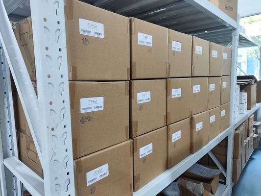 วาล์วควบคุมกับเบเกอร์ฮิวส์ Masoneilan Smart Valve Positioner SVI2-21123121 SVI2-21123121 กับ YTC YT-200 เครื่องกระตุ้นอากาศ