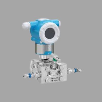 ชุดควบคุมแรงดัน/การไหล พร้อมมาตรวัดการไหล Endress+Hauser Proline Prowirl R 200 และเครื่องส่งสัญญาณความดันแตกต่าง Deltabar PMD50