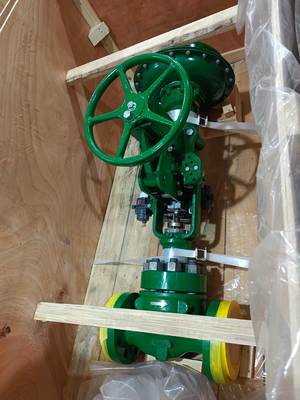 วาล์วควบคุม Fisher DVC6200 และวาล์วโซเลโนอิด Asco และชิ้นส่วนของวาล์วอื่น ๆ ในคลังเพื่อขาย