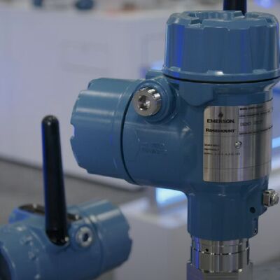 Emerson Wireless HART เครื่องถ่ายระดับราดาร์ที่ไม่ติดต่อ เครื่องถ่ายระดับราดาร์ Rosemount 3408