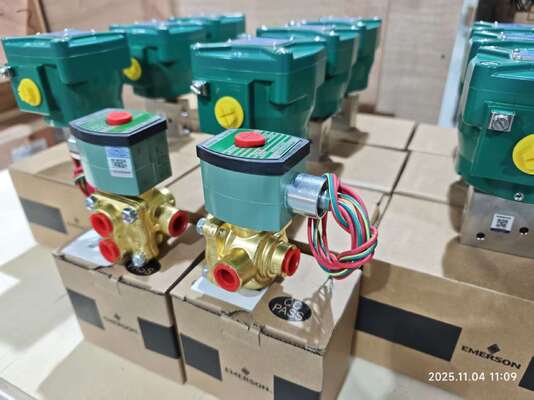 วาล์วควบคุมแบบจีนพร้อมหัวขับลมและโซลินอยด์วาล์ว Asco 8210G และลิมิตสวิตช์ Westlock 2200