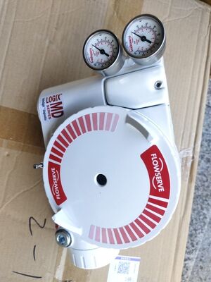 ตัวควบคุมวาล์ว Flowserve Logix 3200 Series 3200MD-28-D6-E-04-40-0G-00 พร้อมตัวควบคุมลม Asco 342A SST