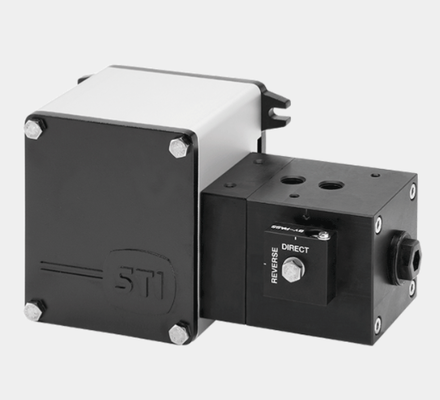 IMI STI SA CL เครื่องตั้งตําแหน่งไฟฟ้าปนูมาติก 4 20mA สัญญาณหลักการแรงสมดุลสําหรับสภาพที่ยากลําบาก