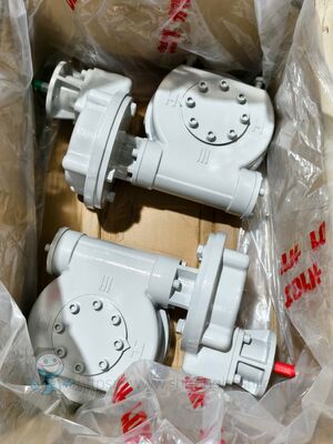 กระปุกเกียร์แบบหมุนสี่ส่วน Rotork IW5 IR1 Series กระปุกเกียร์ตัวหนอน บอลวาล์วไฟฟ้า วาล์วผีเสื้อ ปลั๊กวาล์ว