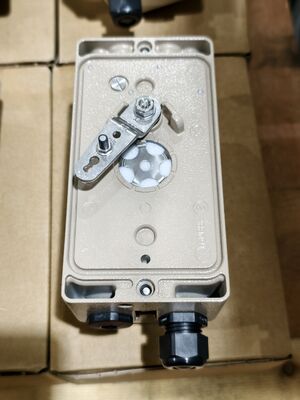 Samson 3730-3 สมาร์ทวาล์วโพซิชันเนอร์พร้อมการสื่อสาร HART และการวินิจฉัย EXPERTplus สำหรับวาล์วควบคุมที่ปรับเทียบตัวเองได้