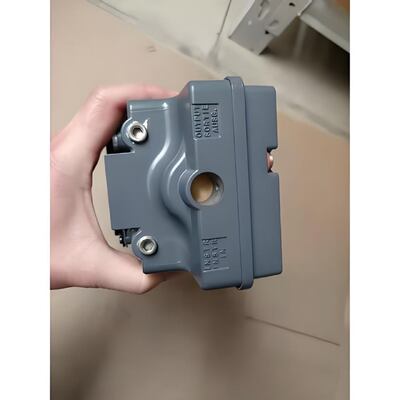 Fisher 3661 เครื่องปรับตำแหน่งวาล์วแบบอิเล็กโทร-นิวแมติก พร้อมบายพาสในตัว และการออกแบบแบบแรงสมดุลสำหรับการควบคุม 4-20 mA DC