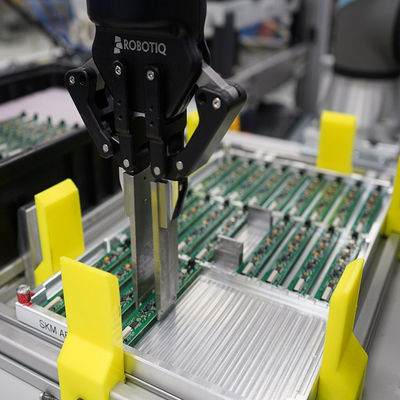 ROBOTIQ robotic gripper ชิ้นส่วนอะไหล่แขนหุ่นยนต์ Hand-E รวมกับหุ่นยนต์ทำงานร่วมกันของ UR