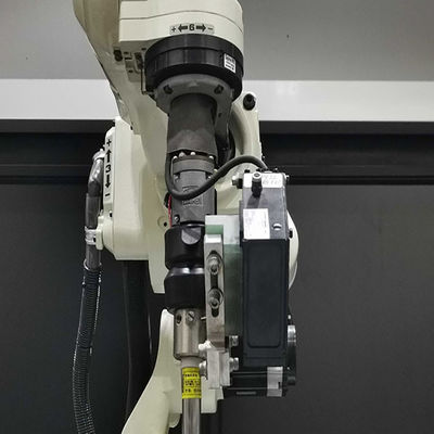 หุ่นยนต์เชื่อม 6 แกน OTC FD-B6 หุ่นยนต์เชื่อม ARC พร้อม Playload 6kg Reach 1445mm Mig Robotic Welding