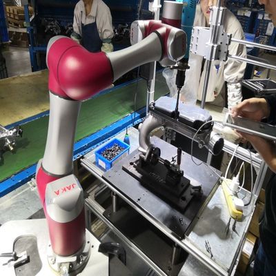 Manipulator Robot Arm 6 แกน JAKA Zu 5 Cobot China Collaborative Robot