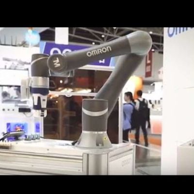 หุ่นยนต์ร่วมปฏิบัติงาน TM5-700 เลือกและวางแขนหุ่นยนต์ 6 แกนเป็น Cobot