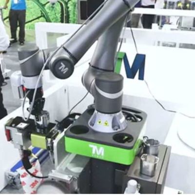 เลือกและวางหุ่นยนต์ TM5-900 แขนกล 6 แกนเป็นหุ่นยนต์ร่วมปฏิบัติงาน