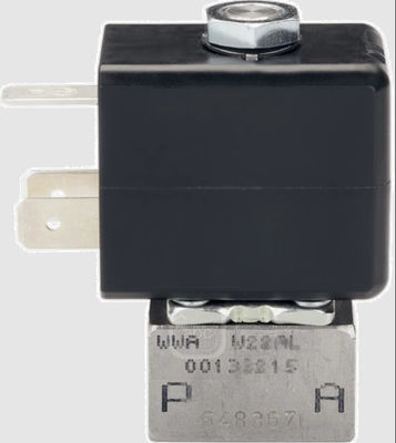 Burkert Type 7011 เป็นวาล์วลูกสูบ 22 ทิศทางแบบ Direct-Acting พร้อม IP65 ที่ใช้เป็นวาล์วแม่เหล็กไฟฟ้าสำหรับชิ้นส่วนวาล์ว