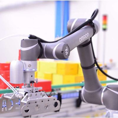 แขนกลหุ่นยนต์ 6 แกน OMRON TM14M พร้อมหุ่นยนต์จัดการกล้องเสมือนเป็น Cobot