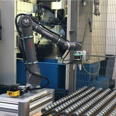 แขนกลหุ่นยนต์ 6 แกน OMRON TM14M พร้อมหุ่นยนต์จัดการกล้องเสมือนเป็น Cobot