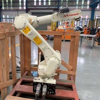 Kawasaki RS010N 6 Axis Robotic Arm With CNGBS Welding Positioner สําหรับหุ่นยนต์ปั่น
