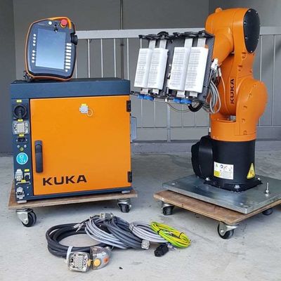 เครื่องควบคุมแขนหุ่นยนต์ KR C4 เครื่องควบคุม CNC หุ่นยนต์สําหรับ Kuka Industrial