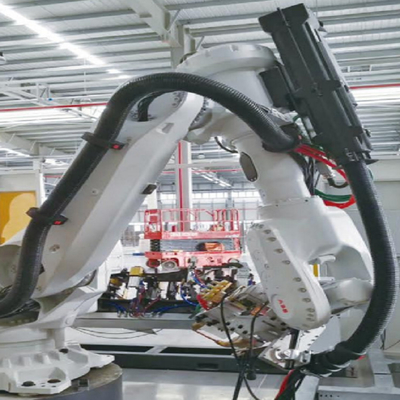 LEONI Robot Dresspack Systems สำหรับ KUKA Kawasaki FANUC YASAKWA หุ่นยนต์เชื่อม